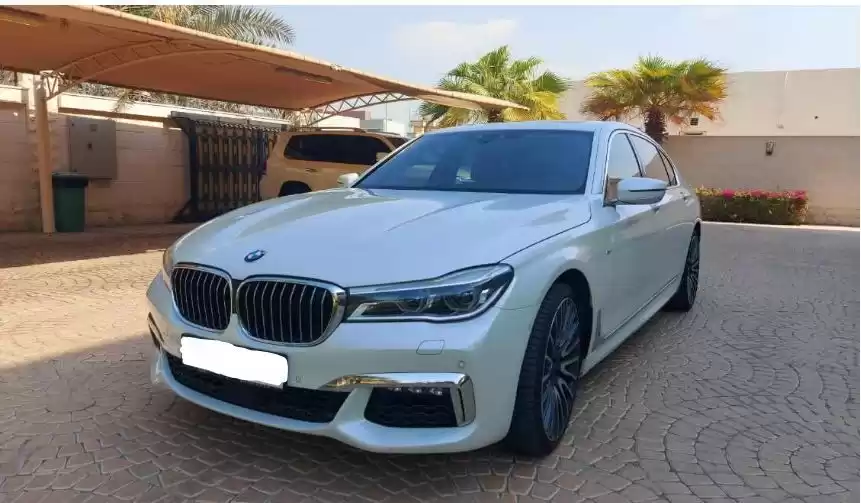 Gebraucht BMW Unspecified Zu verkaufen in Dubai #14668 - 1  image 