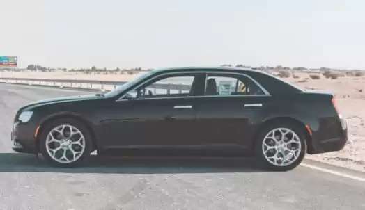 Yepyeni Chrysler 300C Satılık içinde Doha #14699 - 1  image 