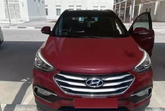 Gebraucht Hyundai Santa Fe Zu verkaufen in Al Sadd , Doha #14745 - 1  image 
