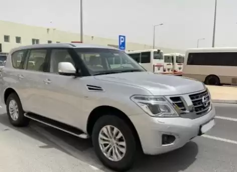 مستعملة Nissan Patrol للبيع في الدوحة #14776 - 1  صورة 
