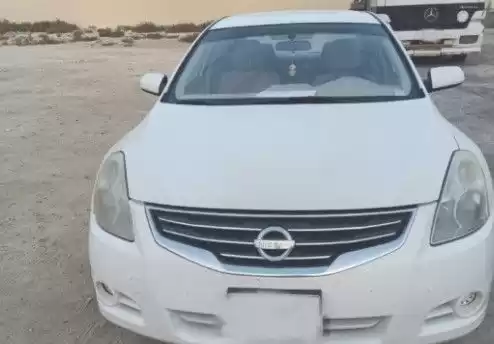 Used Nissan Altima For Sale in Al Sadd , Doha #14821 - 1  image 