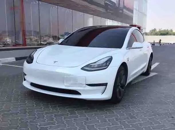 Used Tesla MODEL 3 For Sale in Dubai #14898 - 1  image 
