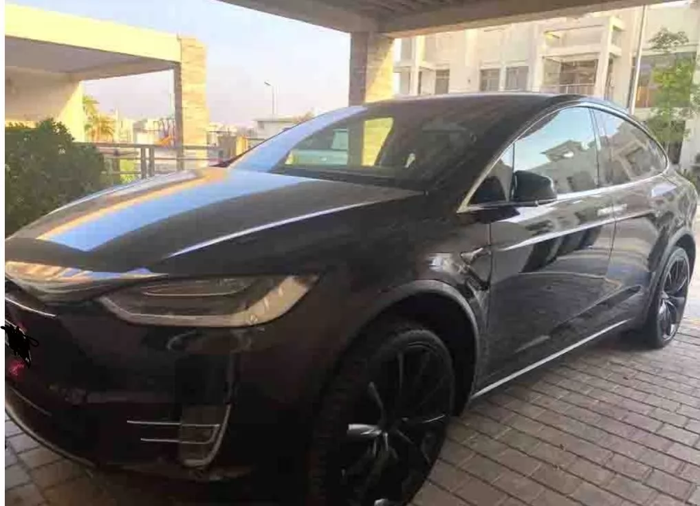 مستعملة Tesla MODEL X للبيع في دبي #14962 - 1  صورة 