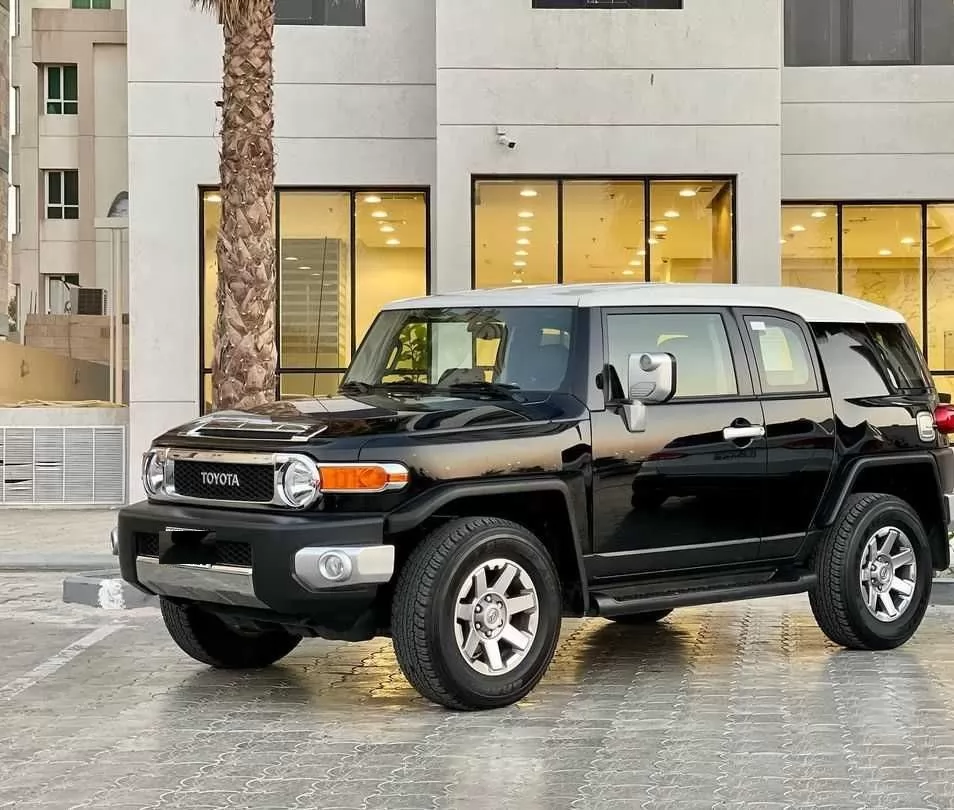 Used Toyota FJ Cruiser For Sale in Kuwait #15007 - 1  image 