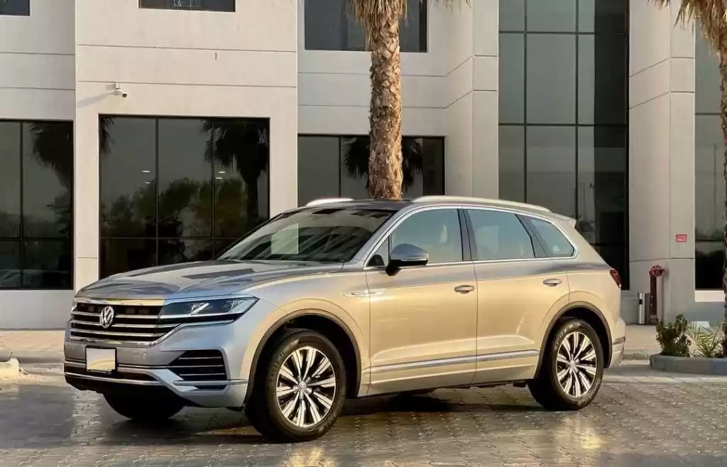 Used Volkswagen Touareg For Sale in Kuwait #15025 - 1  image 