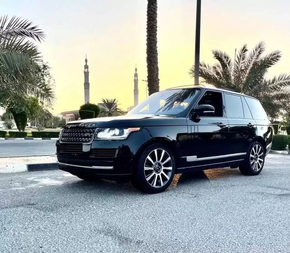 مستعملة Land Rover Range Rover للبيع في الكويت #15065 - 1  صورة 