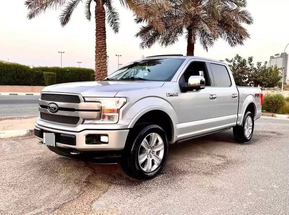 Used Ford F150 For Sale in Kuwait #15120 - 1  image 