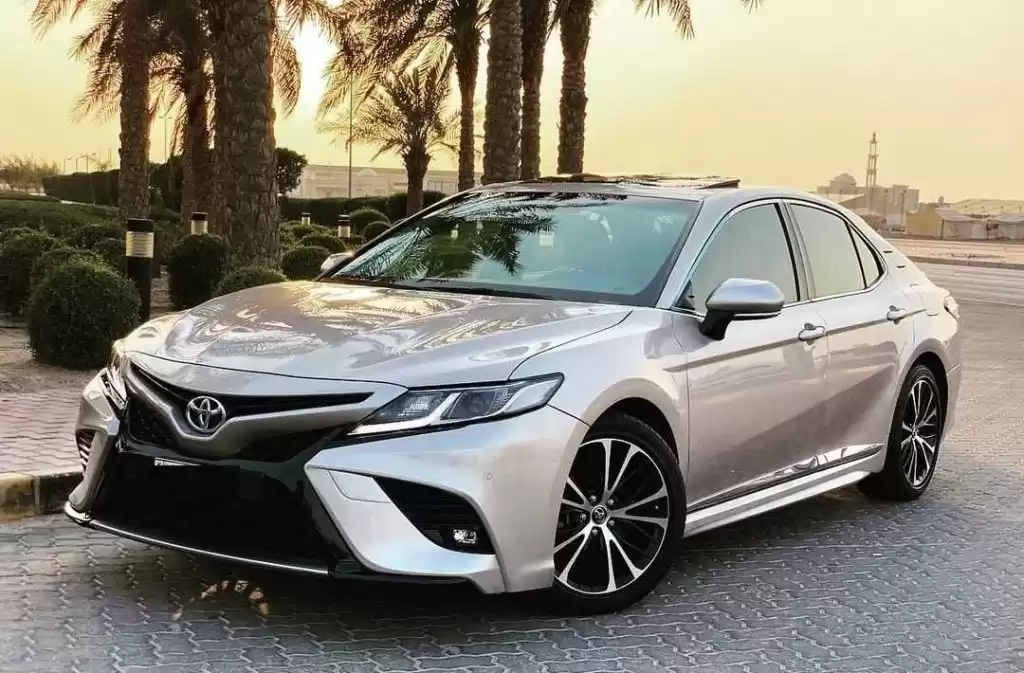 Used Toyota Camry For Sale in Kuwait #15136 - 1  image 