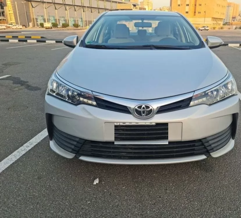 Used Toyota Corolla For Sale in Kuwait #15219 - 1  image 