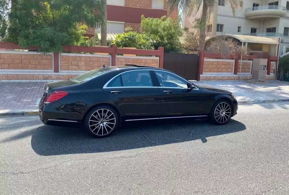 مستعملة Mercedes-Benz Unspecified للبيع في الكويت #15244 - 1  صورة 