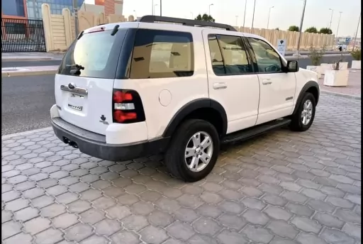 Used Ford Explorer For Sale in Kuwait #15258 - 1  image 