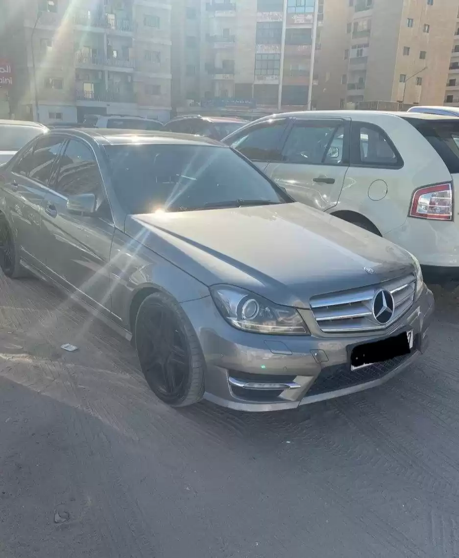 Использовал Mercedes-Benz Unspecified Продается в Кувейт #15293 - 1  image 