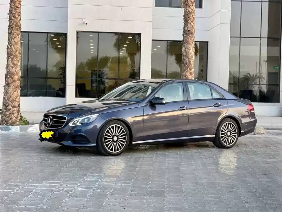 Used Mercedes-Benz E Class For Sale in Kuwait #15361 - 1  image 