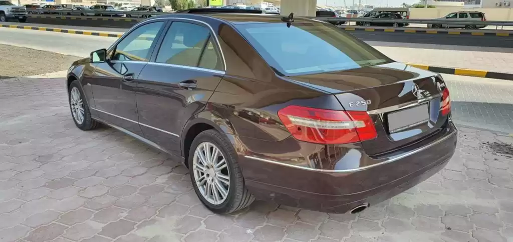 Used Mercedes-Benz E Class For Sale in Kuwait #15406 - 1  image 