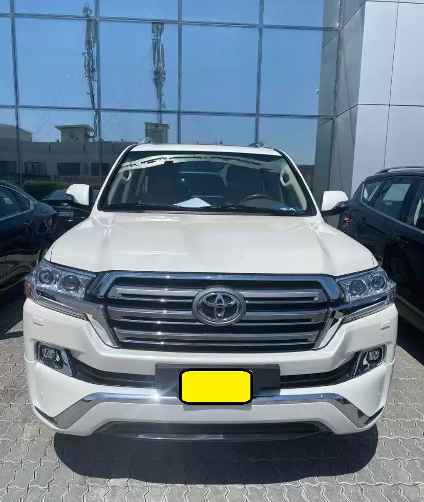 Used Toyota Land Cruiser For Sale in Kuwait #15433 - 1  image 