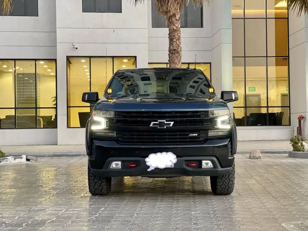 Used Chevrolet Silverado For Sale in Kuwait #15458 - 1  image 