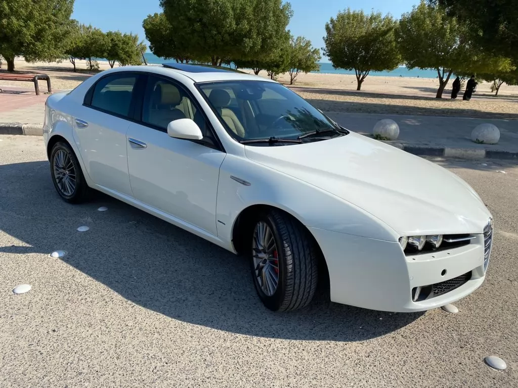 مستعملة Alfa Romeo Unspecified للبيع في الكويت #15526 - 1  صورة 