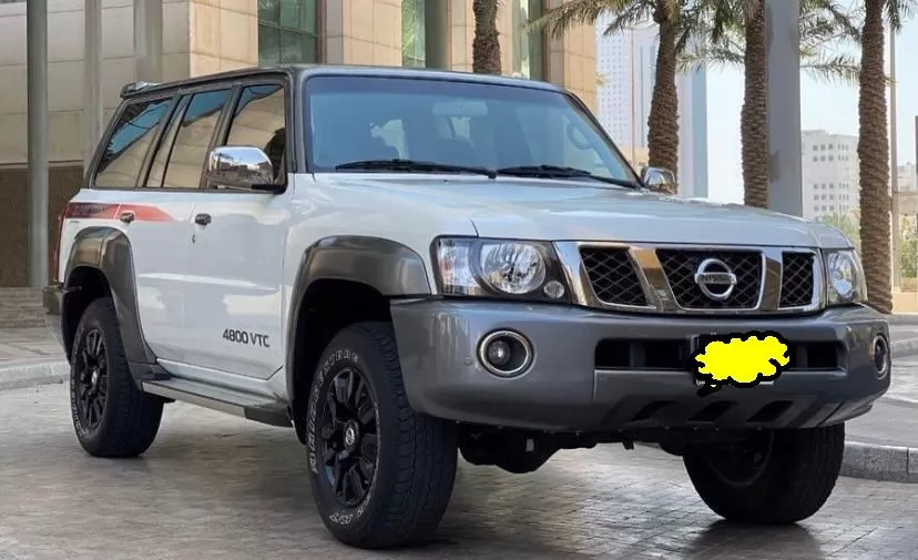 Gebraucht Nissan Patrol Zu verkaufen in Kuwait #15576 - 1  image 