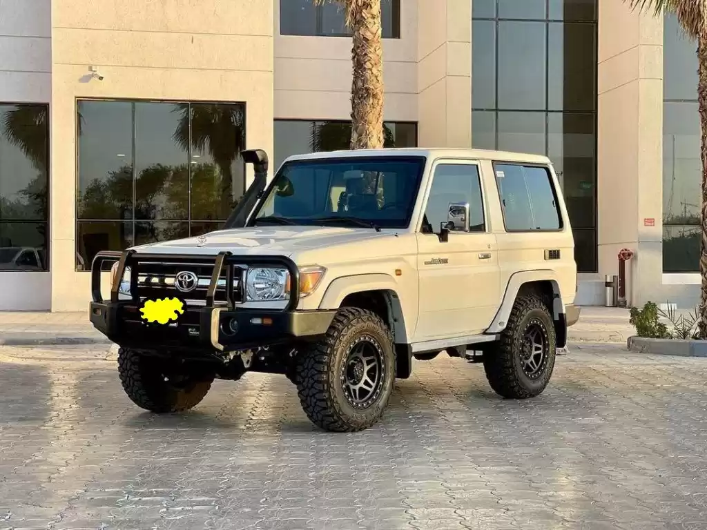 Used Toyota Land Cruiser For Sale in Kuwait #15605 - 1  image 
