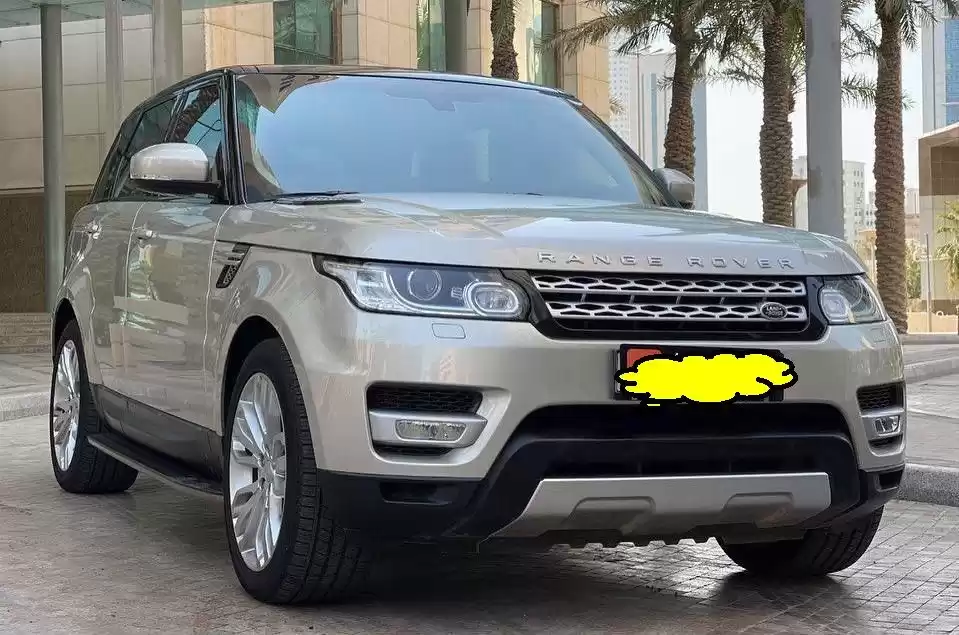 مستعملة Land Rover Range Rover للبيع في الكويت #15629 - 1  صورة 