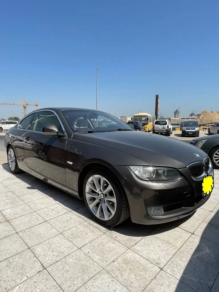 Used BMW 325i Coupe For Sale in Kuwait #15639 - 1  image 