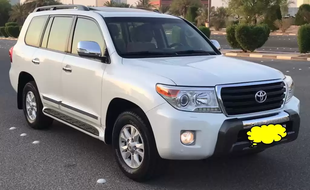 Used Toyota Land Cruiser For Sale in Kuwait #15661 - 1  image 