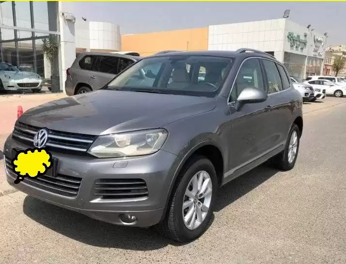 Used Volkswagen Touareg For Sale in Kuwait #15693 - 1  image 