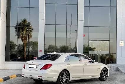 Utilisé Mercedes-Benz 600 À vendre au Koweit #15704 - 1  image 