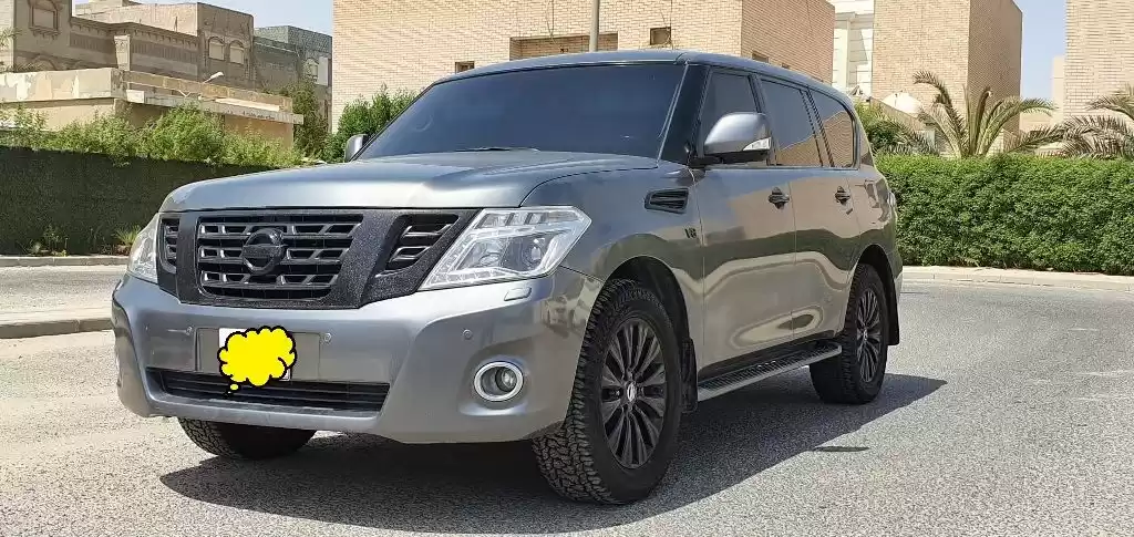 مستعملة Nissan Patrol للبيع في الكويت #15709 - 1  صورة 