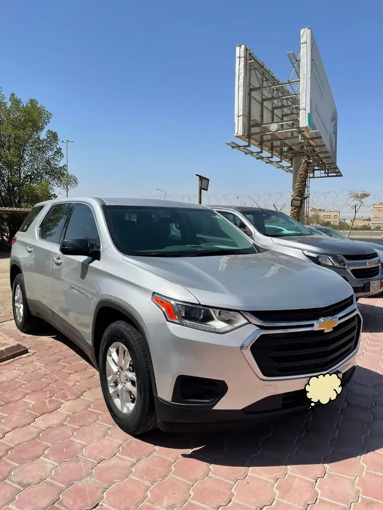مستعملة Chevrolet Unspecified للبيع في الكويت #15728 - 1  صورة 