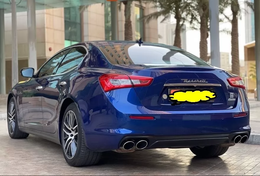 مستعملة Maserati Ghibli للبيع في الكويت #15739 - 1  صورة 