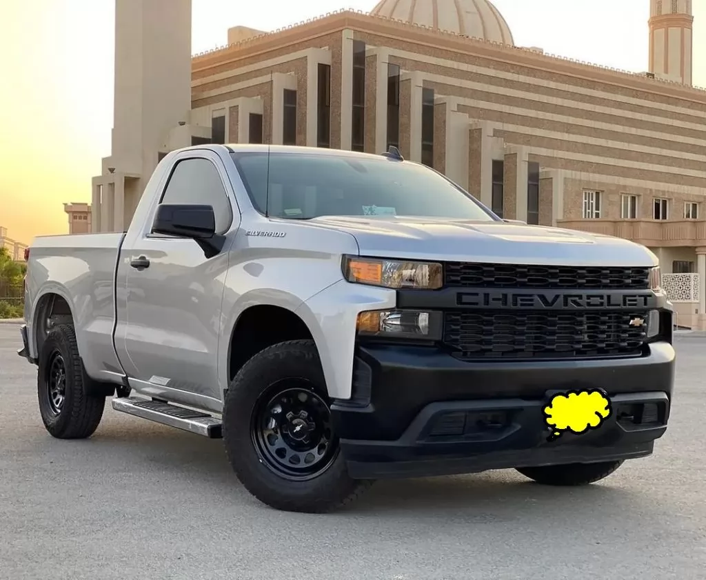 Used Chevrolet Silverado For Sale in Kuwait #15741 - 1  image 