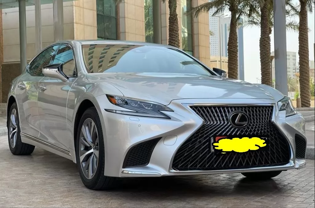 Gebraucht Lexus Unspecified Zu verkaufen in Kuwait #15757 - 1  image 