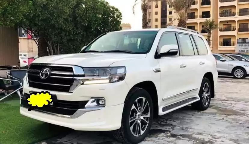 Used Toyota Land Cruiser For Sale in Kuwait #15790 - 1  image 