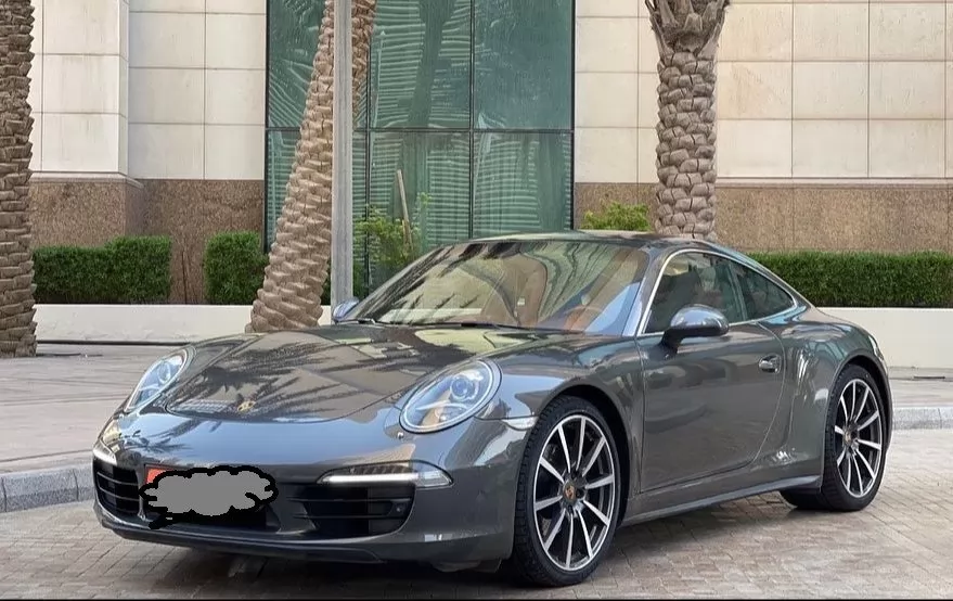مستعملة Porsche 911 للبيع في الكويت #15806 - 1  صورة 