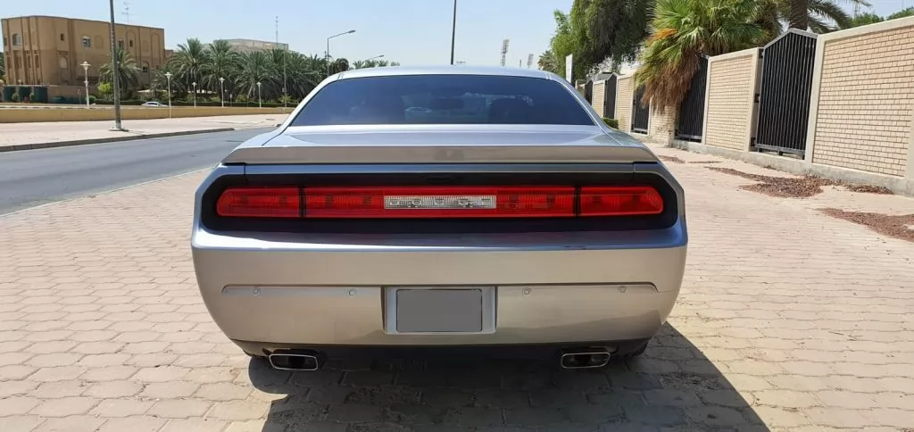 مستعملة Dodge Challenger للبيع في الكويت #15874 - 1  صورة 