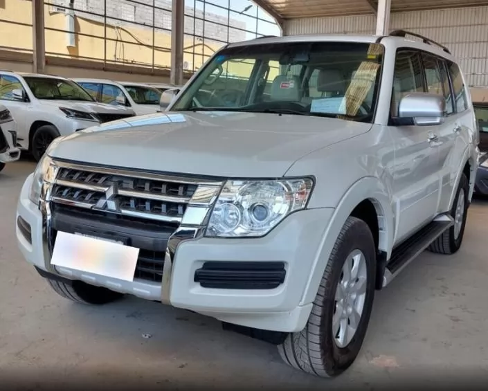 Used Mitsubishi Pajero For Sale in Dammam , Eastern-Province #16401 - 1  image 