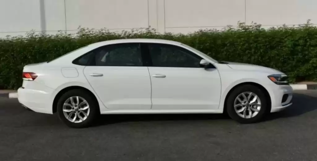 Used Volkswagen Passat For Sale in Dubai #16498 - 1  image 