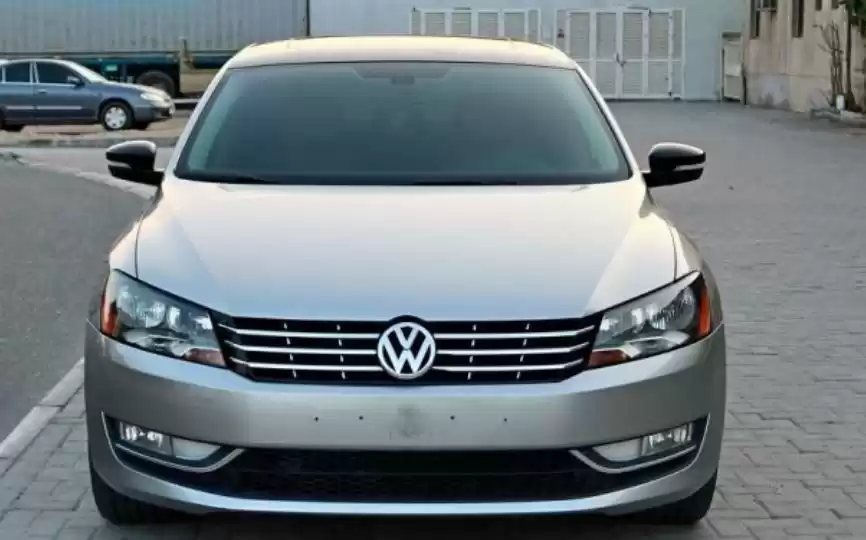 Used Volkswagen Passat For Sale in Dubai #16505 - 1  image 
