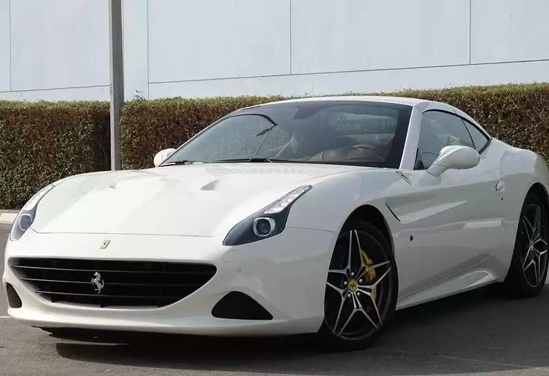 Gebraucht Ferrari California Zu verkaufen in Dubai #16569 - 1  image 