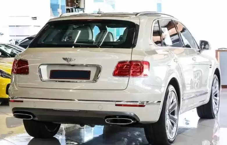 用过的 Bentley Bentayga SUV 出售 在 迪拜 #16746 - 1  image 