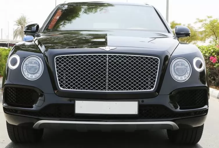 Использовал Bentley Bentayga SUV Продается в Дубай #16747 - 1  image 