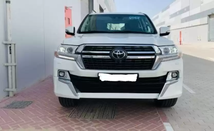 Yepyeni Toyota Land Cruiser Satılık içinde Dubai #16837 - 1  image 