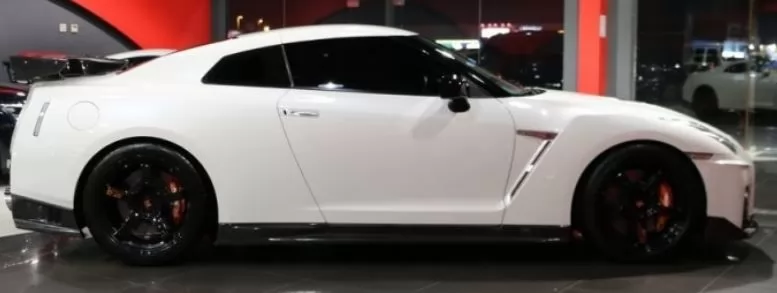 用过的 Nissan GT-R 出售 在 迪拜 #17007 - 1  image 