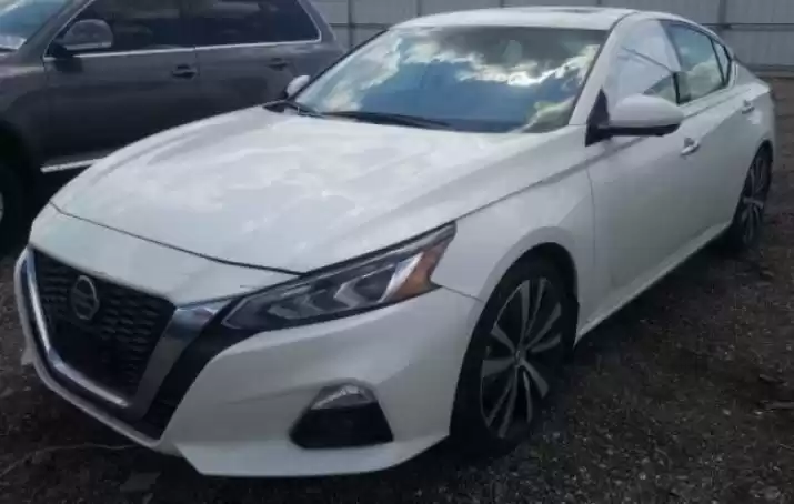 مستعملة Nissan Altima للبيع في دبي #17046 - 1  صورة 