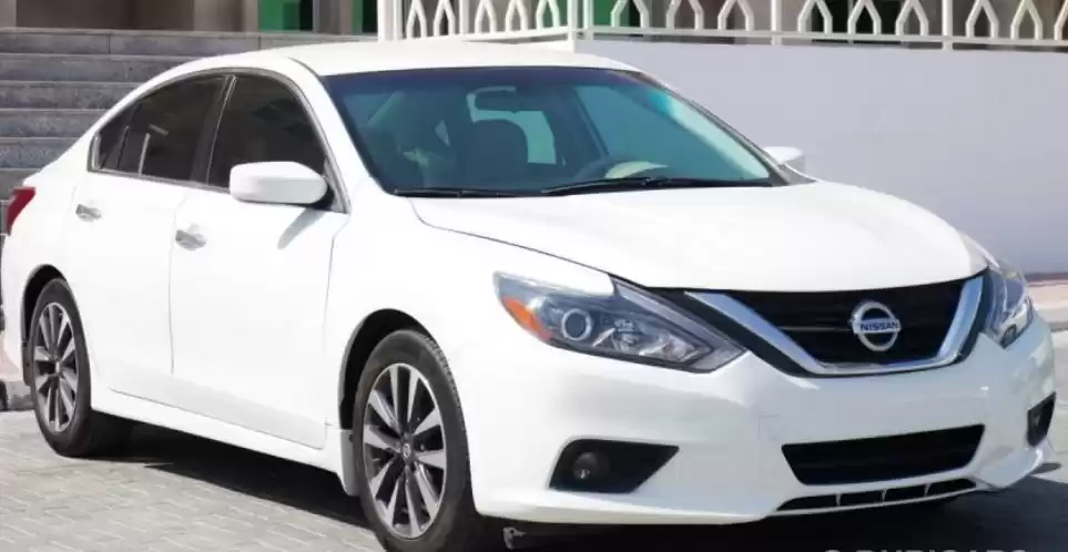 Used Nissan Altima For Sale in Dubai #17053 - 1  image 