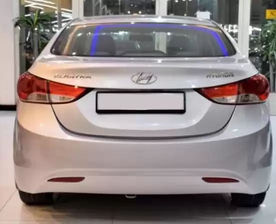 مستعملة Hyundai Elantra للبيع في دبي #17127 - 1  صورة 