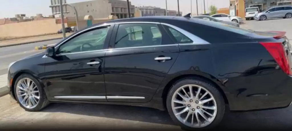 Used Cadillac Unspecified For Sale in Riyadh #17301 - 1  image 