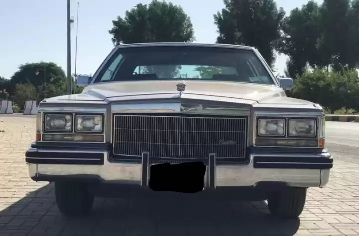 Used Cadillac De Ville For Sale in Riyadh #17308 - 1  image 