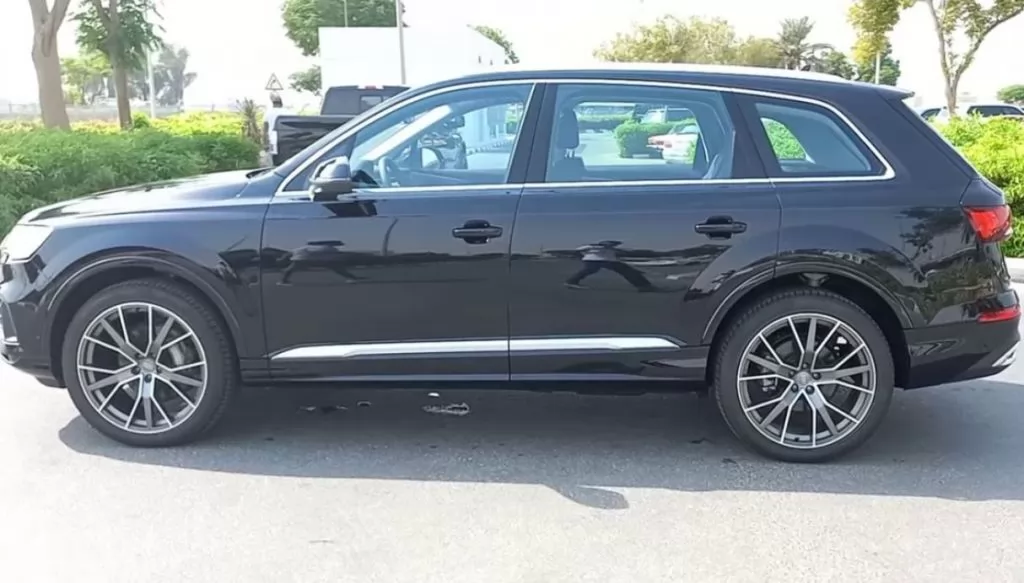 Nouveau Audi Q7 À vendre au Dubai #17311 - 1  image 